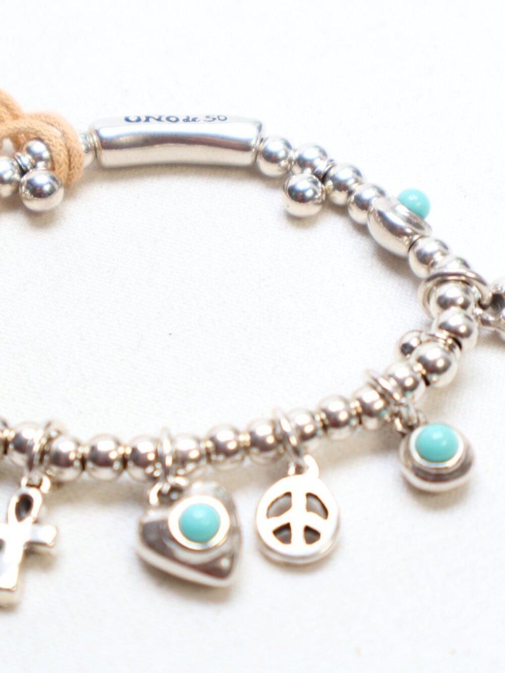 Uno de 50 Silver Tone Worship Turquoise Stretch Bracelet $80 - Picture 2 of 4